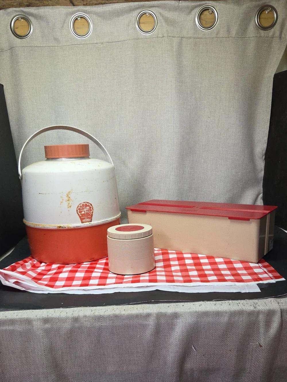 Vintage‎ Thermos Outing Picnic Set Red Tan